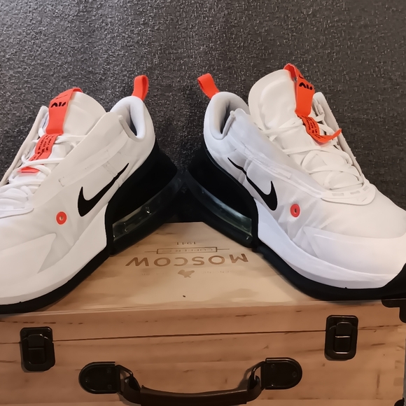 Nike Women's Air Max Up, Size 11.5 - Picture 8 of 10
